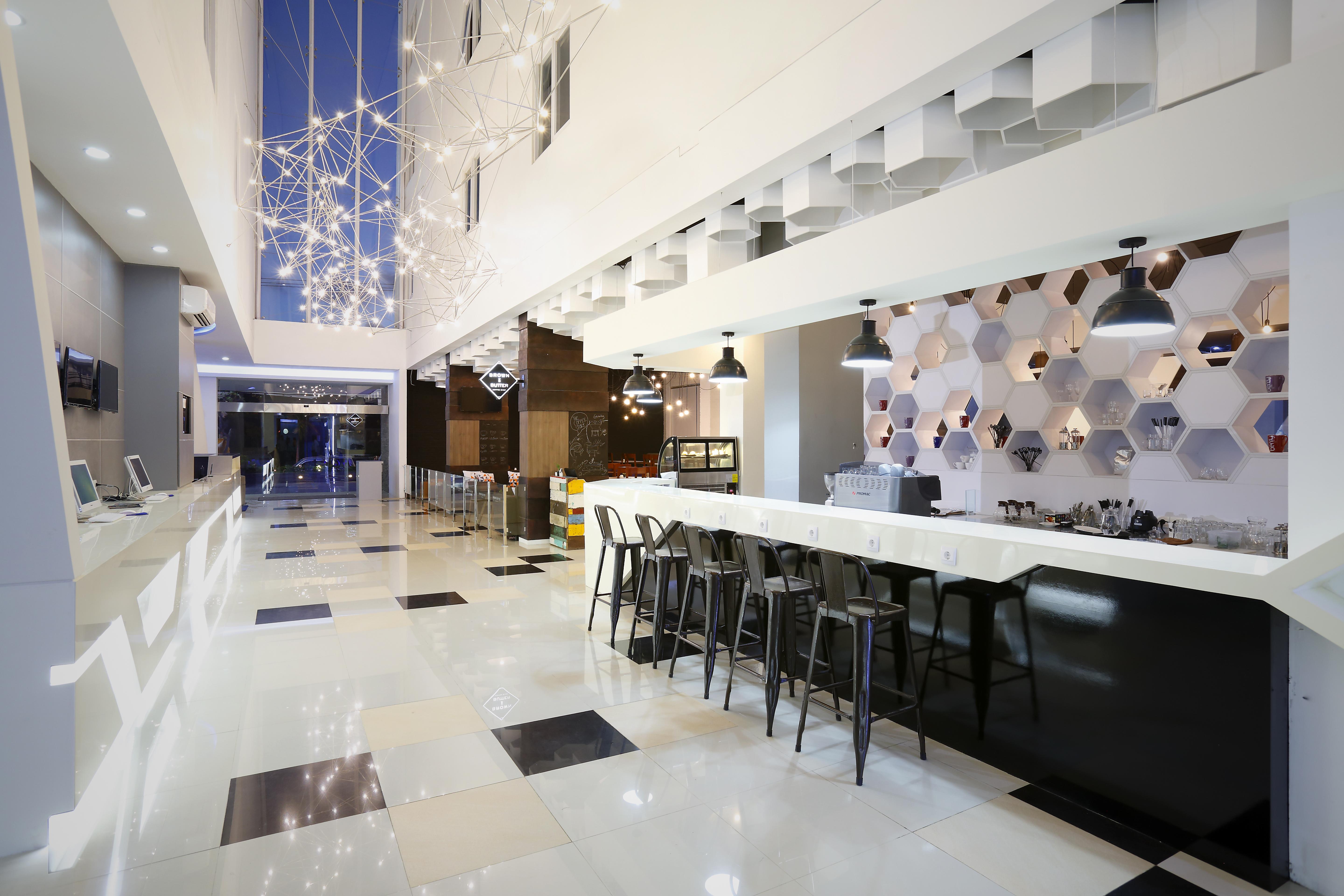 Berry Biz Hotel Seminyak Kültér fotó