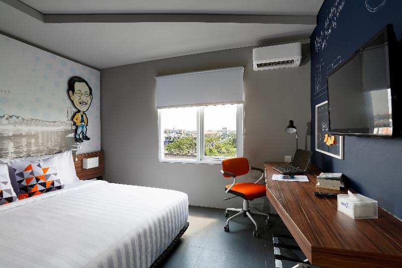 Berry Biz Hotel Seminyak Kültér fotó